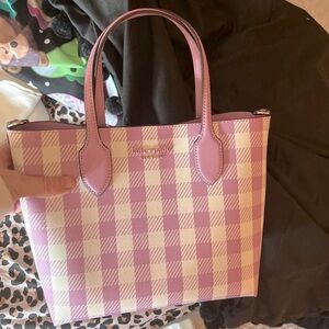 Meet your Posher, Kenzie